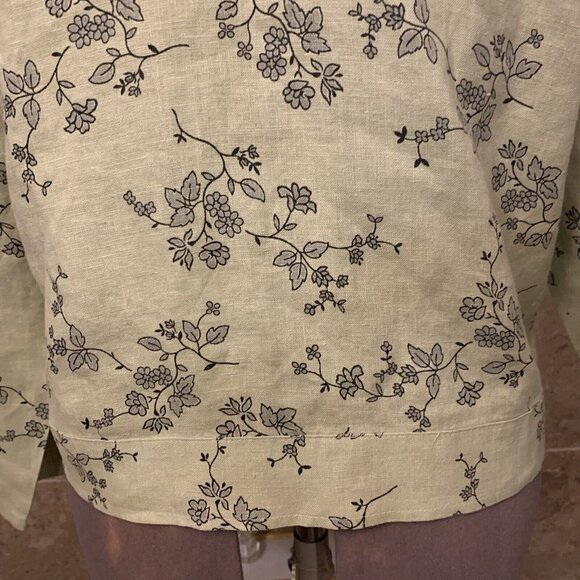 CARIBE. Size M-L. Linen Unlined Jacket or Top. Long Sleeve. Button Up. DB2. - Picture 4 of 5